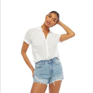 Justfab High-Waisted Loose Rigid DENIM Shorts